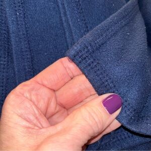 Navy blue (midnight blue) throw blanket size full/queen 85” x 90”